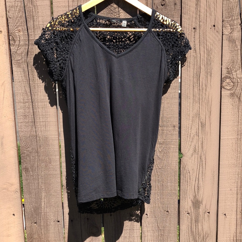 Dex Crochet Back T Shirt